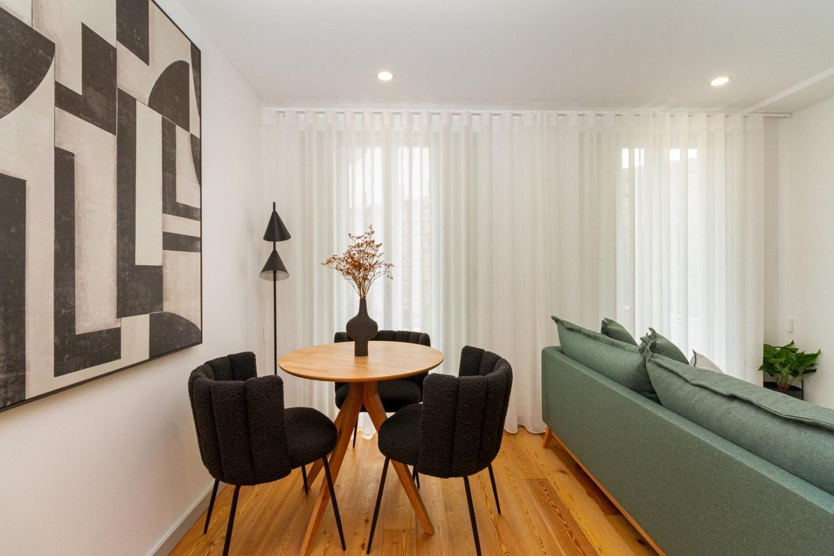 Guestready - Cozy Vitoria Apartment Порту Экстерьер фото