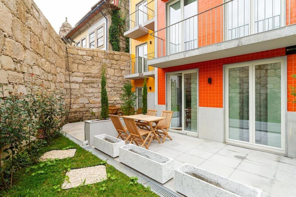 Guestready - Cozy Vitoria Apartment Порту Экстерьер фото